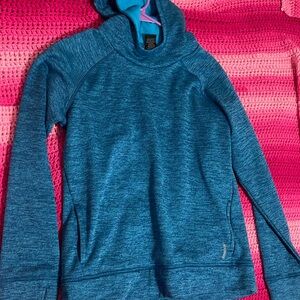 Like new.   Brand: Reebok.    Size XL.   Color:blue